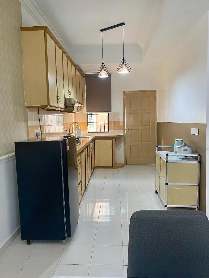 Villa Comfy Sutera Seberang Jaya à Kampong Belah Dua